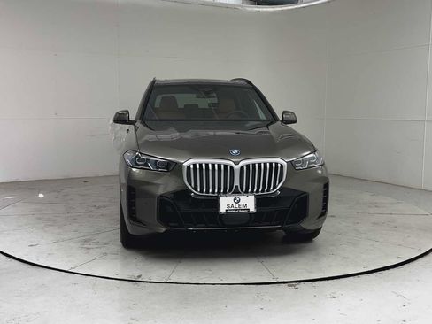 Used 2025 BMW X5 xDrive50e w/ M Sport Package AWD/4WD image 7