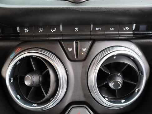 Used 2021 Chevrolet Camaro LT image 23