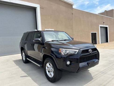 Used 2018 Toyota 4Runner SR5 Premium AWD/4WD image 8