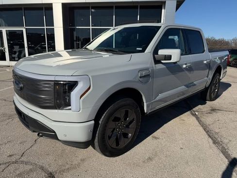 Used 2023 Ford F150 Lightning Lariat w/ Equipment Group 511A High image 3