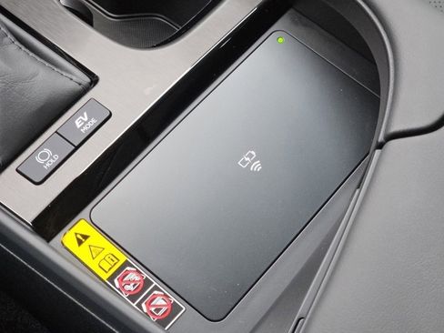 Certified 2025 Lexus ES 300h w/ Premium Package image 15