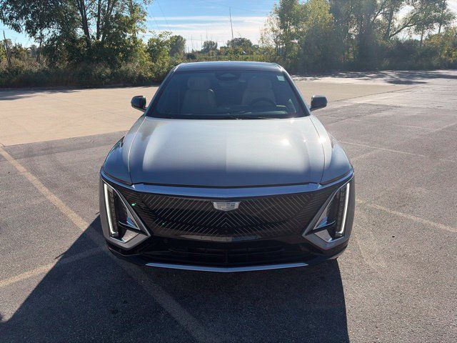 Used 2026 Cadillac Lyriq Signature Luxury w/ Nappa Leather Package AWD/4WD image 2