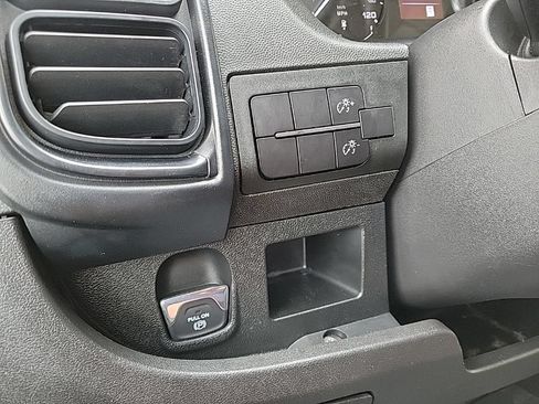 Used 2023 RAM ProMaster 2500 FWD image 25