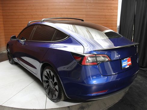 Used 2022 Tesla Model 3 Performance image 12