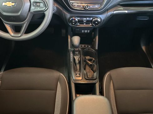 Used 2023 Chevrolet TrailBlazer LT w/ Convenience Package AWD/4WD image 10