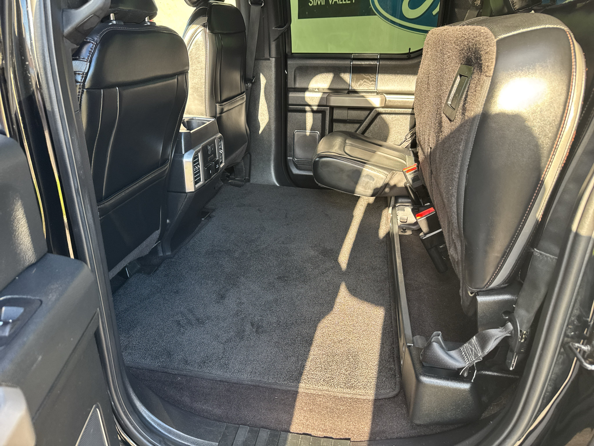 Used 2018 Ford F150 Platinum w/ Equipment Group 701A Luxury RWD image 19