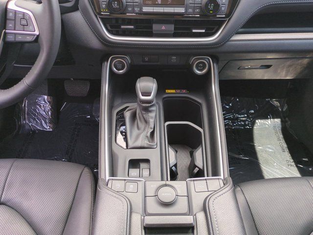 Used 2024 Toyota Grand Highlander FWD image 18