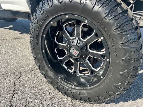 Used 2019 GMC Sierra 2500 SLT w/ Duramax Plus Package image 30