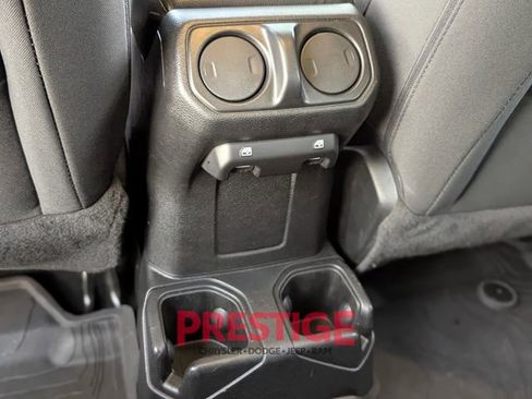 Used 2023 Jeep Gladiator Sport image 33