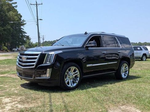 Used 2016 Cadillac Escalade Premium AWD/4WD image 7