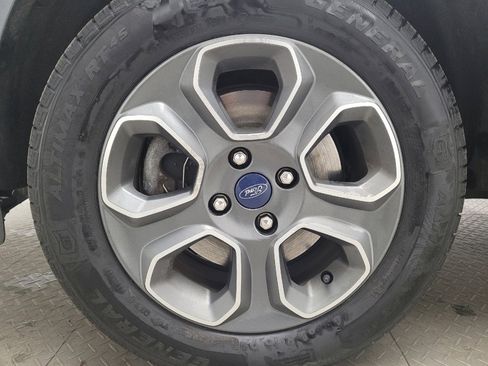 Used 2019 Ford EcoSport S image 31