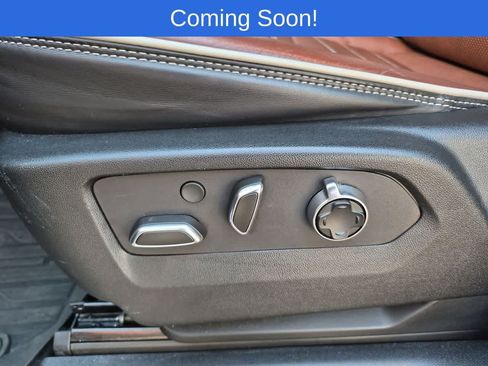 Used 2023 GMC Yukon XL Denali Ultimate AWD/4WD image 17