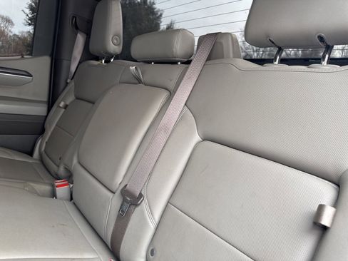 Used 2022 GMC Sierra 1500 SLT w/ SLT Convenience Package image 22