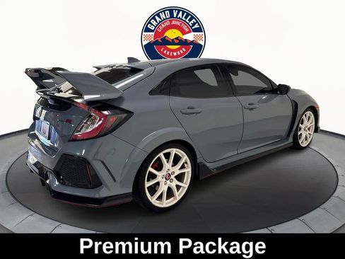 Used 2019 Honda Civic Type R image 6