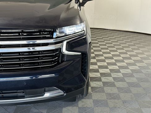 Used 2023 Chevrolet Suburban LT AWD/4WD image 9
