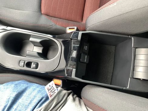 Used 2023 Toyota Corolla SE image 17