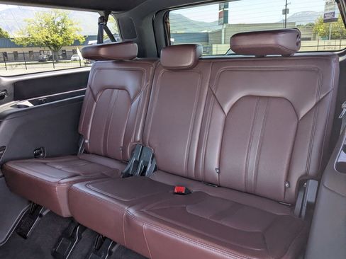 Used 2022 Ford Expedition Max Limited AWD/4WD image 33