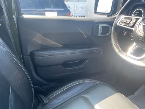 Used 2022 Jeep Wrangler Unlimited Sahara w/ LED Lighting Group image 31