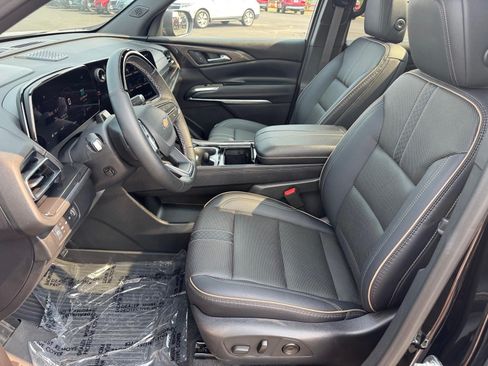 Used 2026 Chevrolet Traverse High Country w/ LPO, Floor Liner Package AWD/4WD image 6