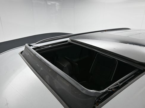 Used 2025 GMC Yukon AT4 Ultimate image 23