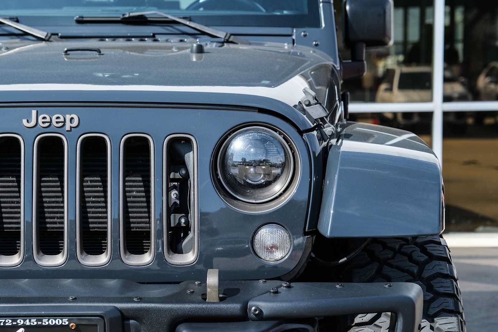 Used 2018 Jeep Wrangler Unlimited Sport AWD/4WD image 4