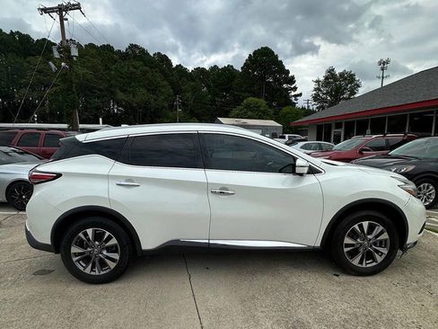 Used 2018 Nissan Murano SL image 4