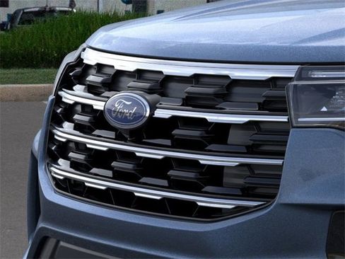 New 2026 Ford Explorer Active w/ Active Comfort Package image 17