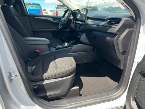 Used 2025 Ford Escape Active w/ Tech Pack #1 AWD/4WD image 15