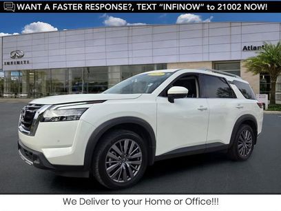 Used 2023 Nissan Pathfinder SL w/ SL Premium Package