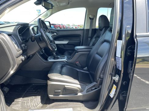 Used 2022 Chevrolet Colorado ZR2 AWD/4WD image 17