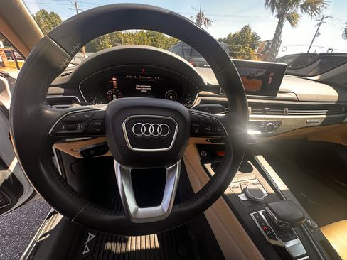 Used 2018 Audi A4 2.0T allroad Prestige w/ Prestige Package image 14