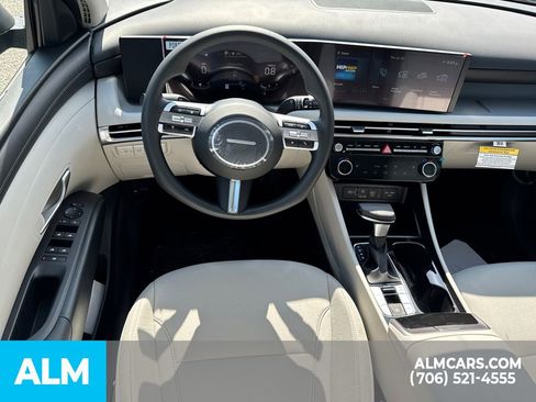 Used 2025 Hyundai Tucson SEL image 16