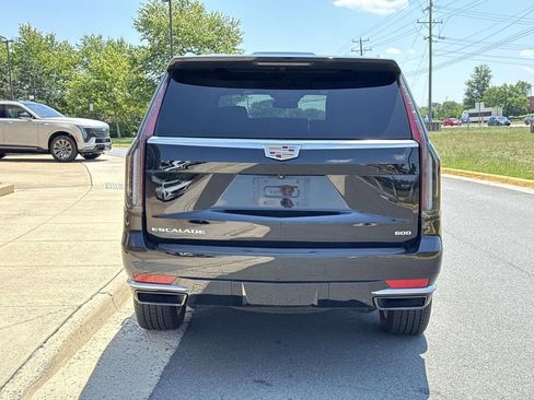 Used 2022 Cadillac Escalade Luxury AWD/4WD image 24