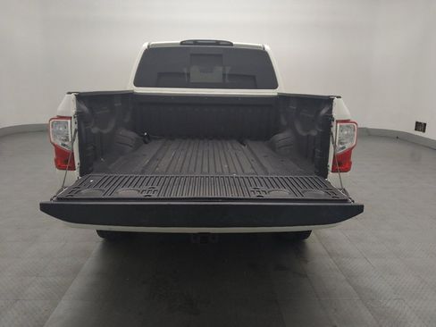 Used 2018 Nissan Titan PRO-4X image 29