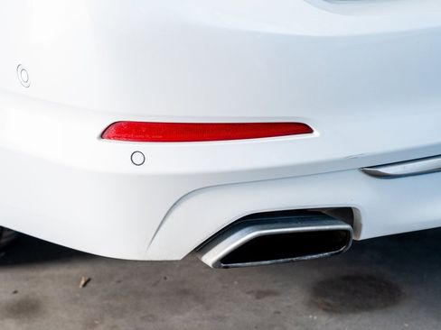 Used 2018 BMW 540i xDrive image 25