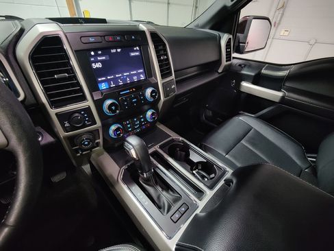 Used 2019 Ford F150 Lariat w/ Equipment Group 502A Luxury image 28