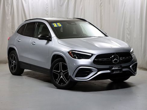 Certified 2025 Mercedes-Benz GLA 250 4MATIC image 1