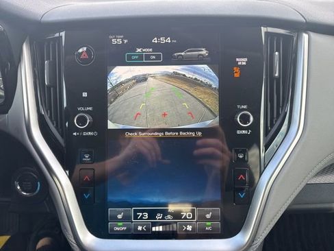 Used 2025 Subaru Outback Premium image 31