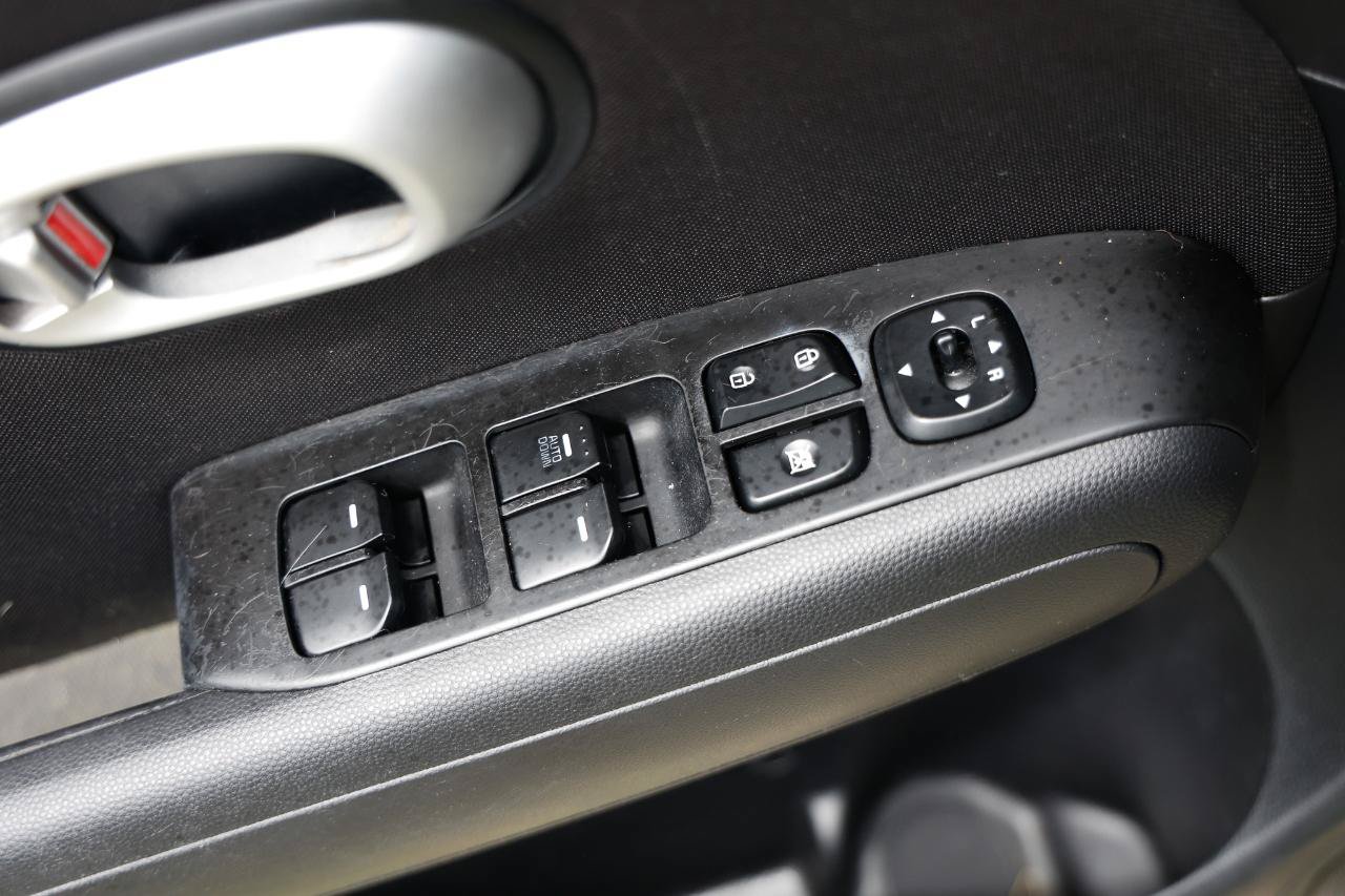 Used 2016 Kia Soul w/ Convenience Package FWD image 39