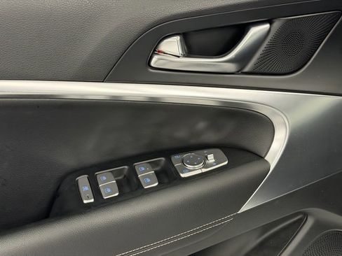 New 2026 Genesis G70 2.5T image 12