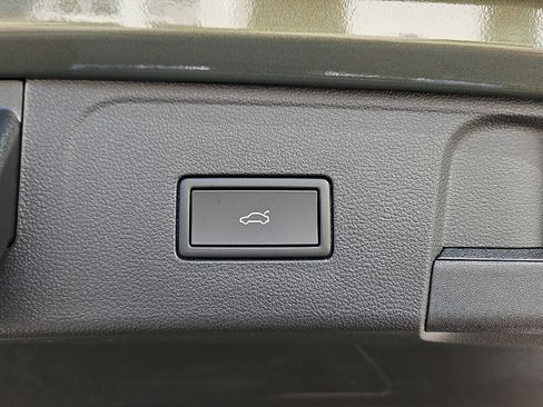 New 2026 Volkswagen Atlas SE image 7