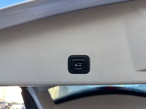 Used 2016 Cadillac SRX Luxury w/ Driver Awareness Package image 47