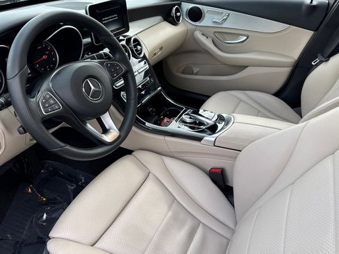 Used 2016 Mercedes-Benz C 300 4MATIC Sedan image 9