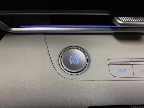 New 2026 Hyundai Elantra Limited image 23