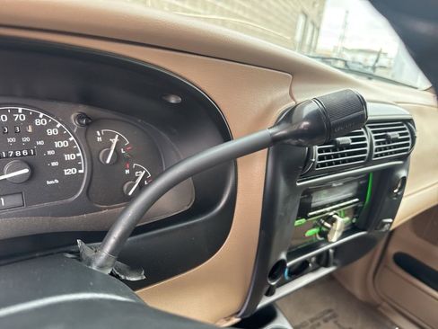 Used 1999 Ford Ranger XLT image 17