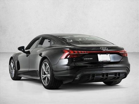 Used 2023 Audi e-tron GT Premium Plus image 8