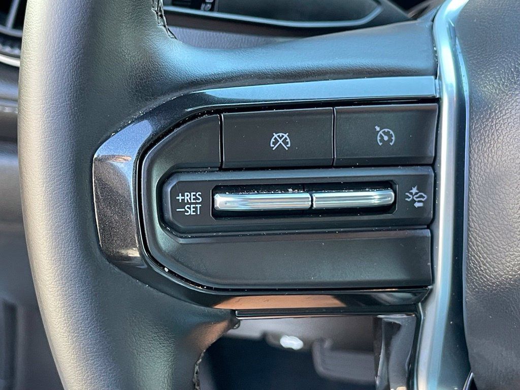 Used 2026 Chevrolet Colorado LT AWD/4WD image 14
