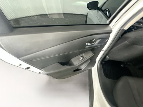 Used 2025 Honda Accord SE image 25