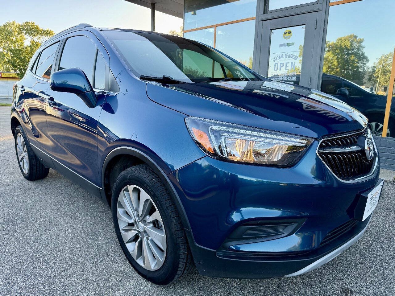 Used 2020 Buick Encore Preferred AWD/4WD image 4