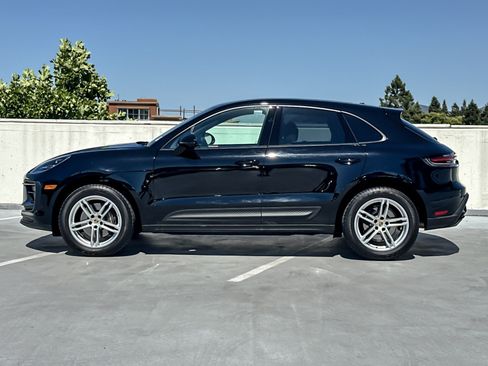 Used 2024 Porsche Macan AWD/4WD image 2